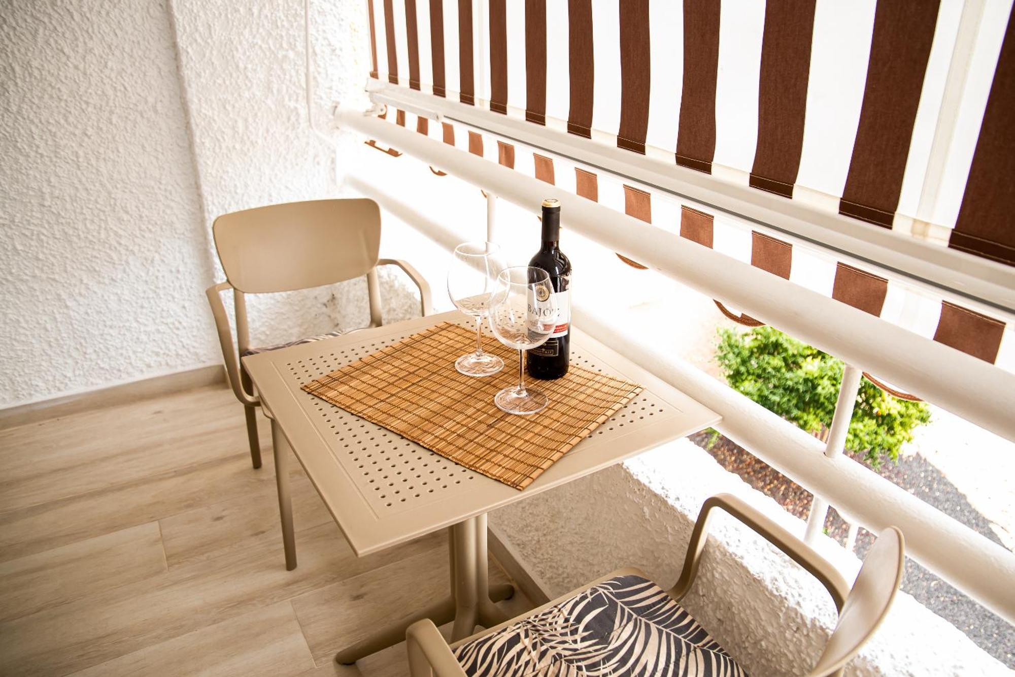 Luxury Suite Borinquen With Parking And Swimming Pool Playa de las Américas Dış mekan fotoğraf